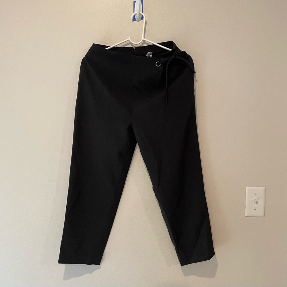 Black Cropped Capri Pants 28in